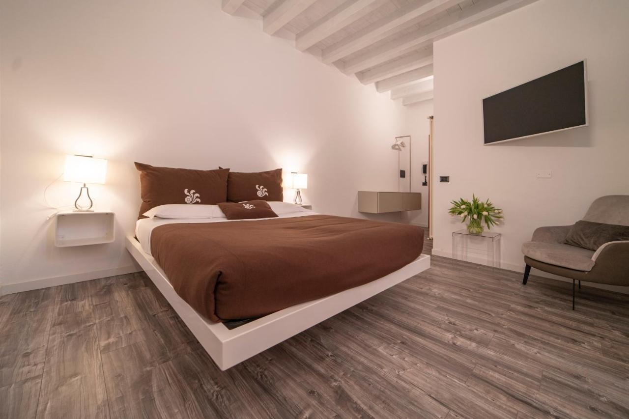 Albergo Diffuso Vulcano Village Castro  Exteriör bild