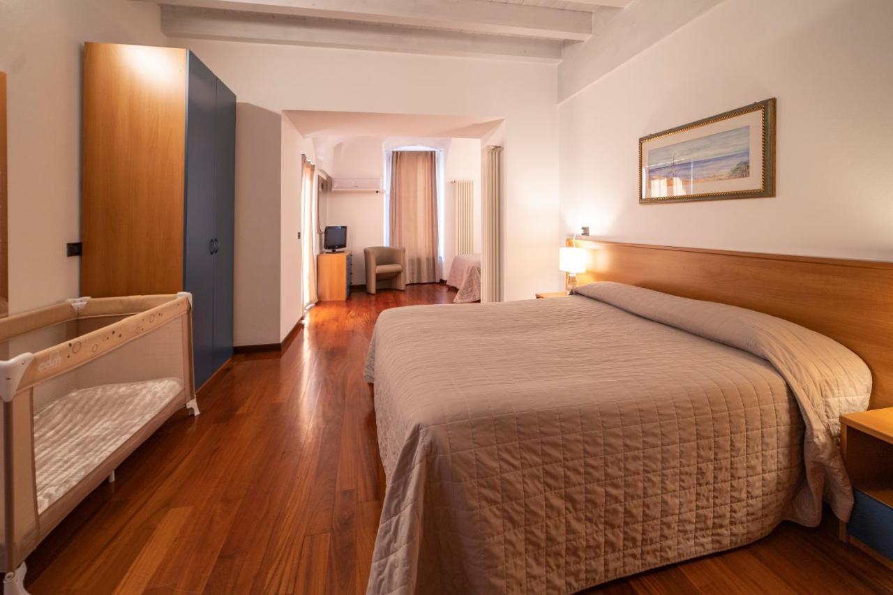 Albergo Diffuso Vulcano Village Castro  Exteriör bild