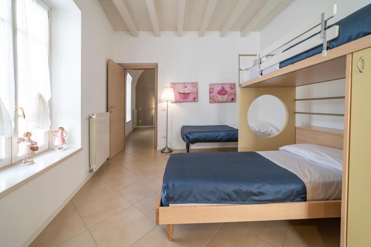 Albergo Diffuso Vulcano Village Castro  Exteriör bild